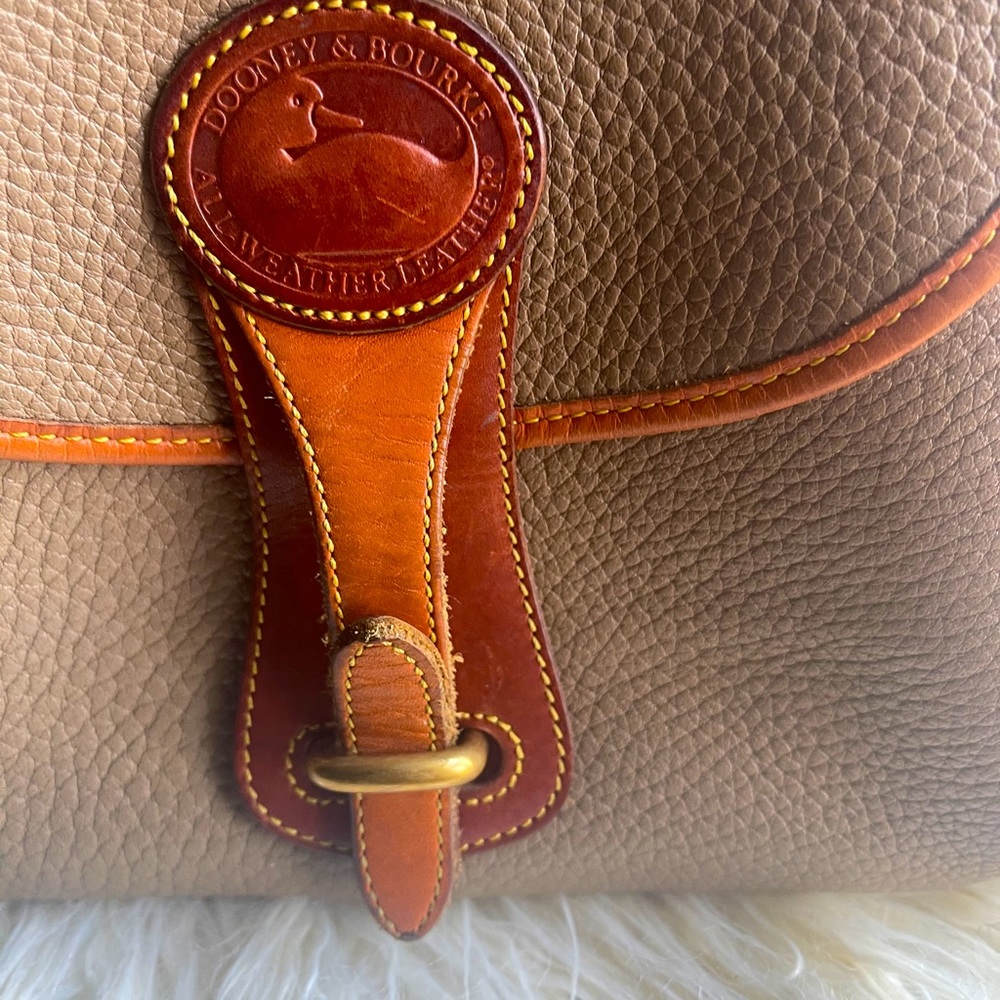 Dooney Bourke - Picture 3 of 6